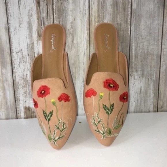 Qupid Blush Suede Floral Loafer Slides - Picture 2 of 5